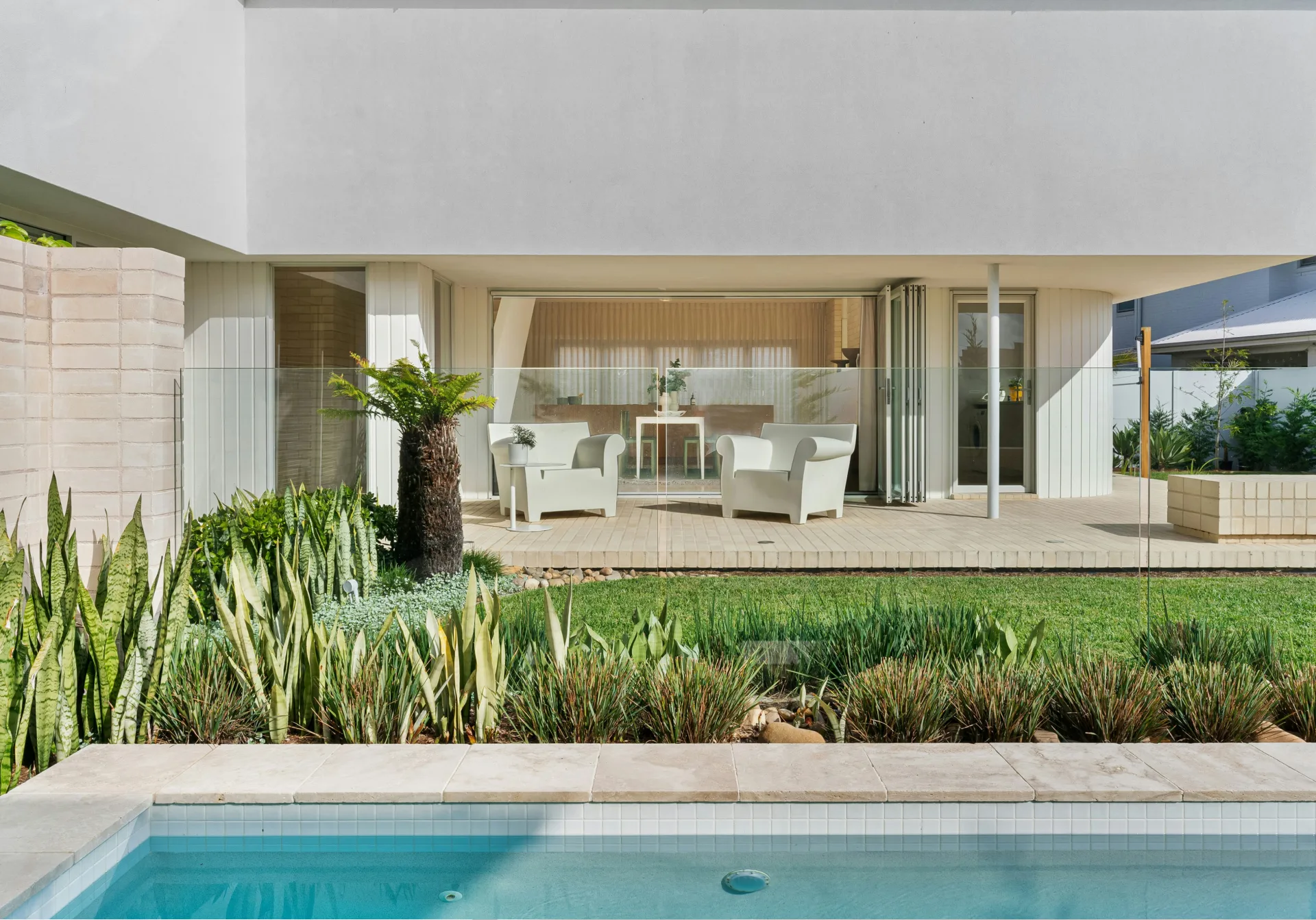 Bricksio-home-two-iconic-propertise-image-two